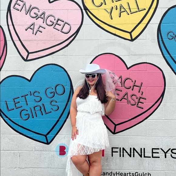 Bachelorette cowgirl hat - Picture 2 of 3